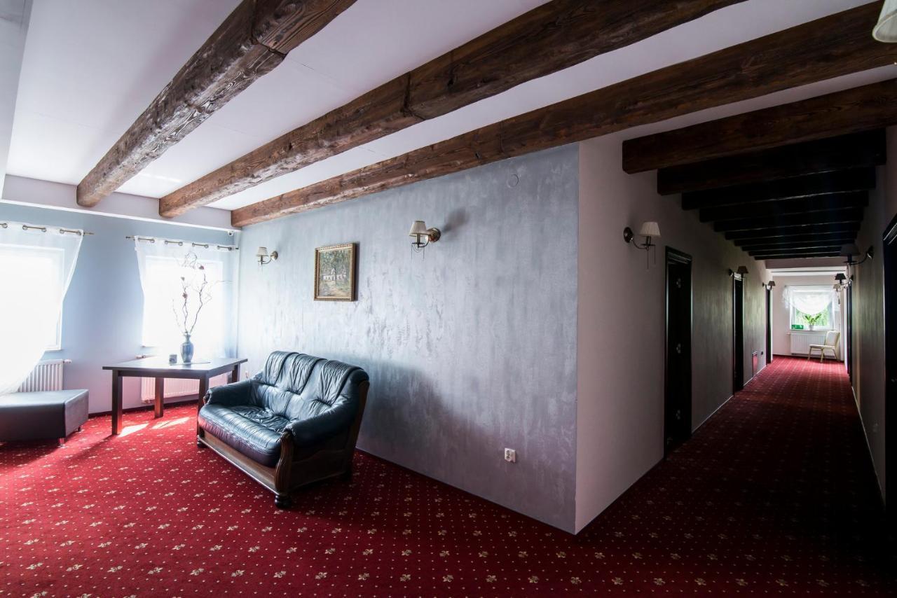 Pod Ksiecia Gorka Hotel Oleszyce Exterior photo